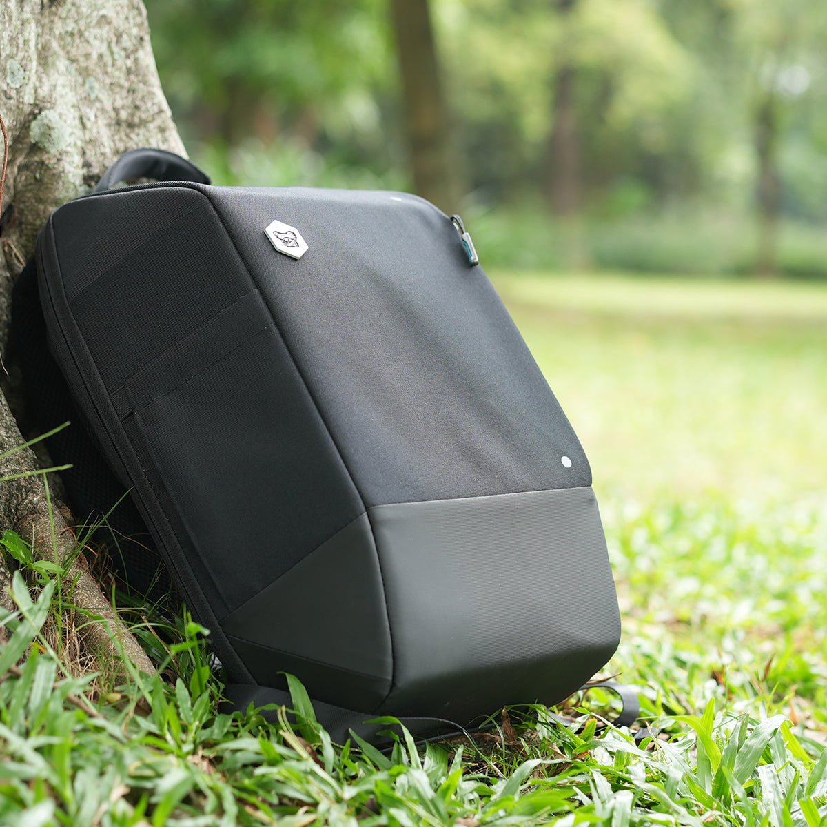 Tech Backpack Clamshell CyberBag: Anti-theft Clamshell Backpack to Carry Everyday – Digitlands
